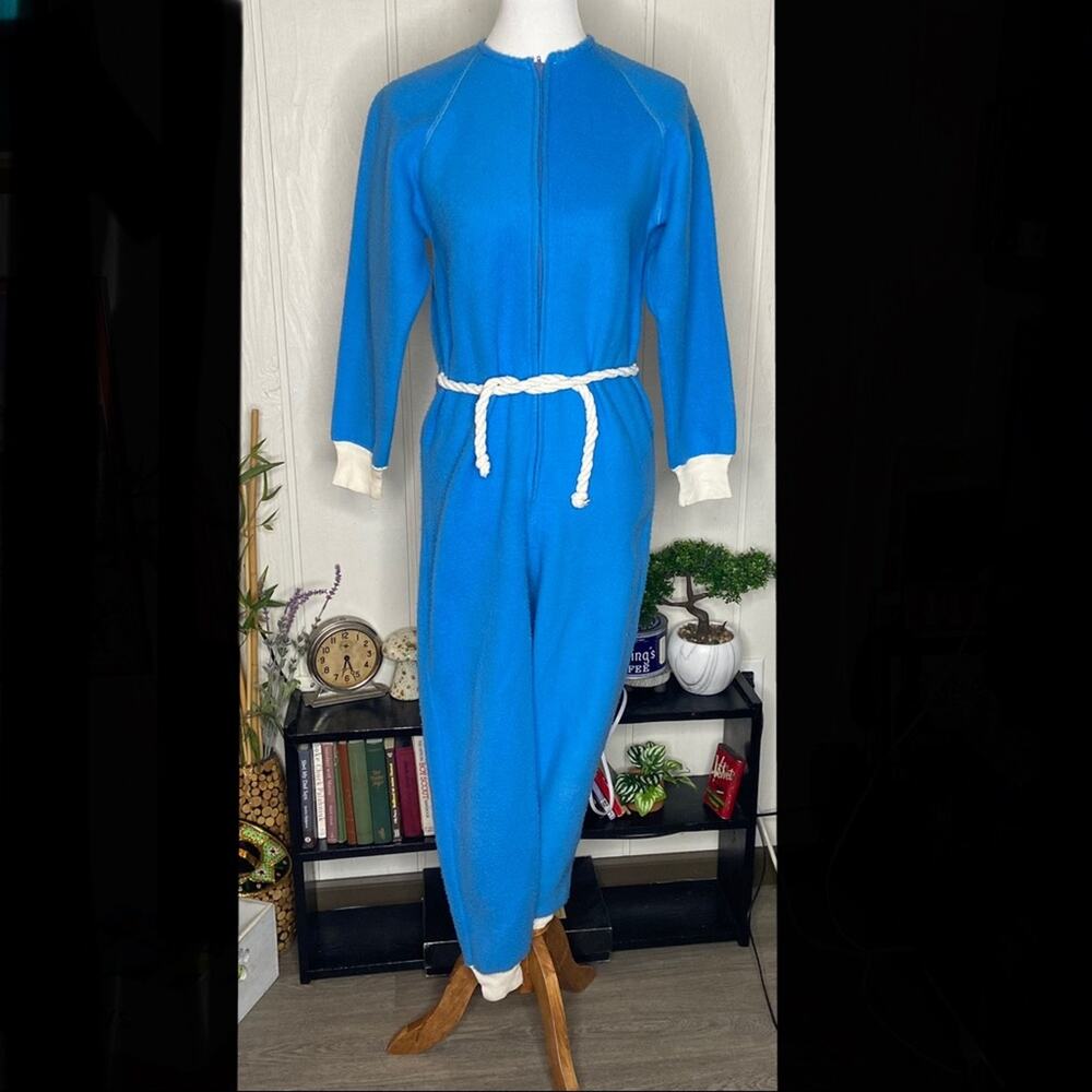 Vintage Retro 1970’s Blue Bunny Sleeper Onsie (M)